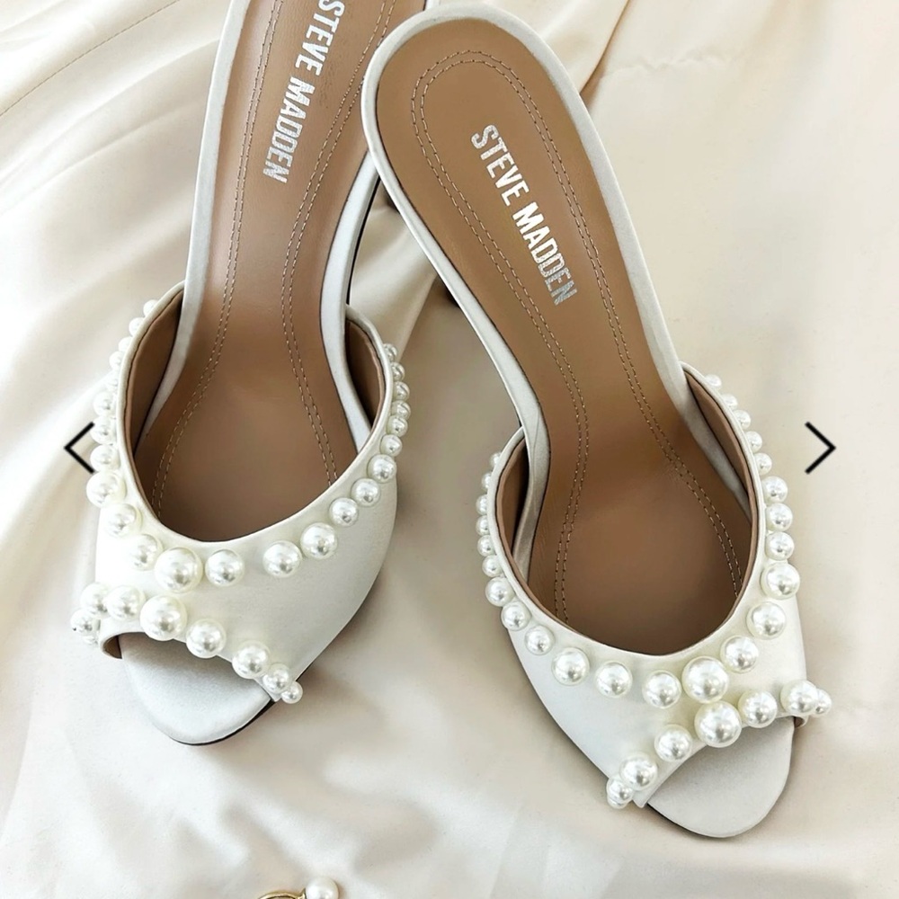 Steve Madden PRIYA-P WHITE SATIN Pearl Embellished Open-Toe Slides